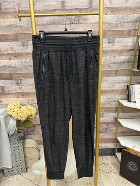 Athleta Camden printed jogger 4
